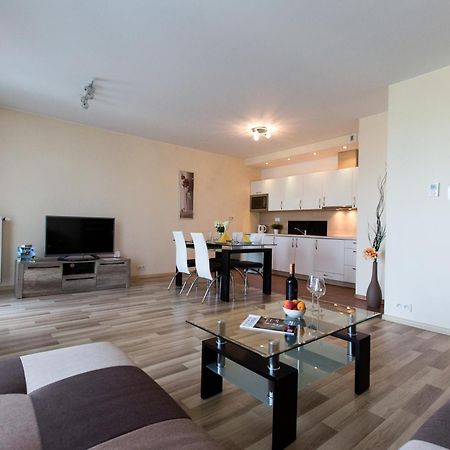 Pcd Aparthotel Ochota Варшава Екстериор снимка