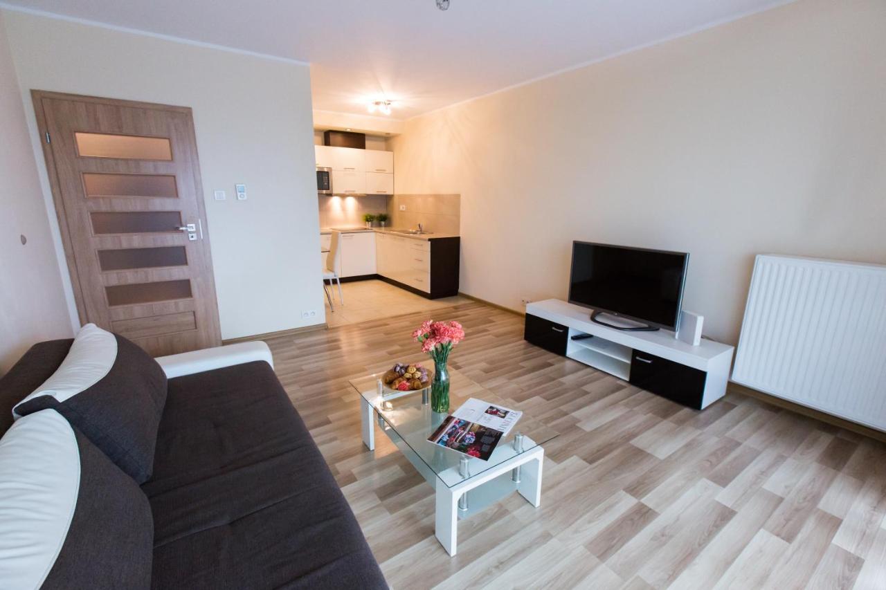 Pcd Aparthotel Ochota Варшава Екстериор снимка