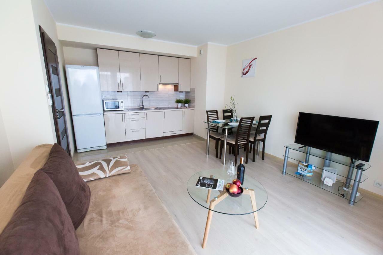Pcd Aparthotel Ochota Варшава Екстериор снимка