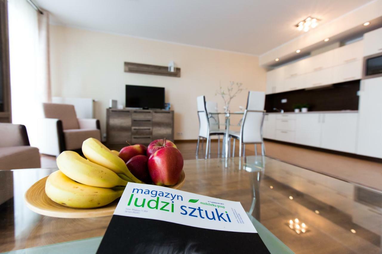 Pcd Aparthotel Ochota Варшава Екстериор снимка
