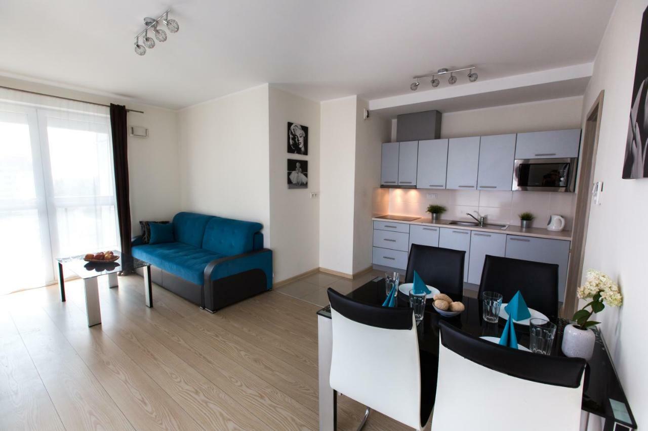 Pcd Aparthotel Ochota Варшава Екстериор снимка