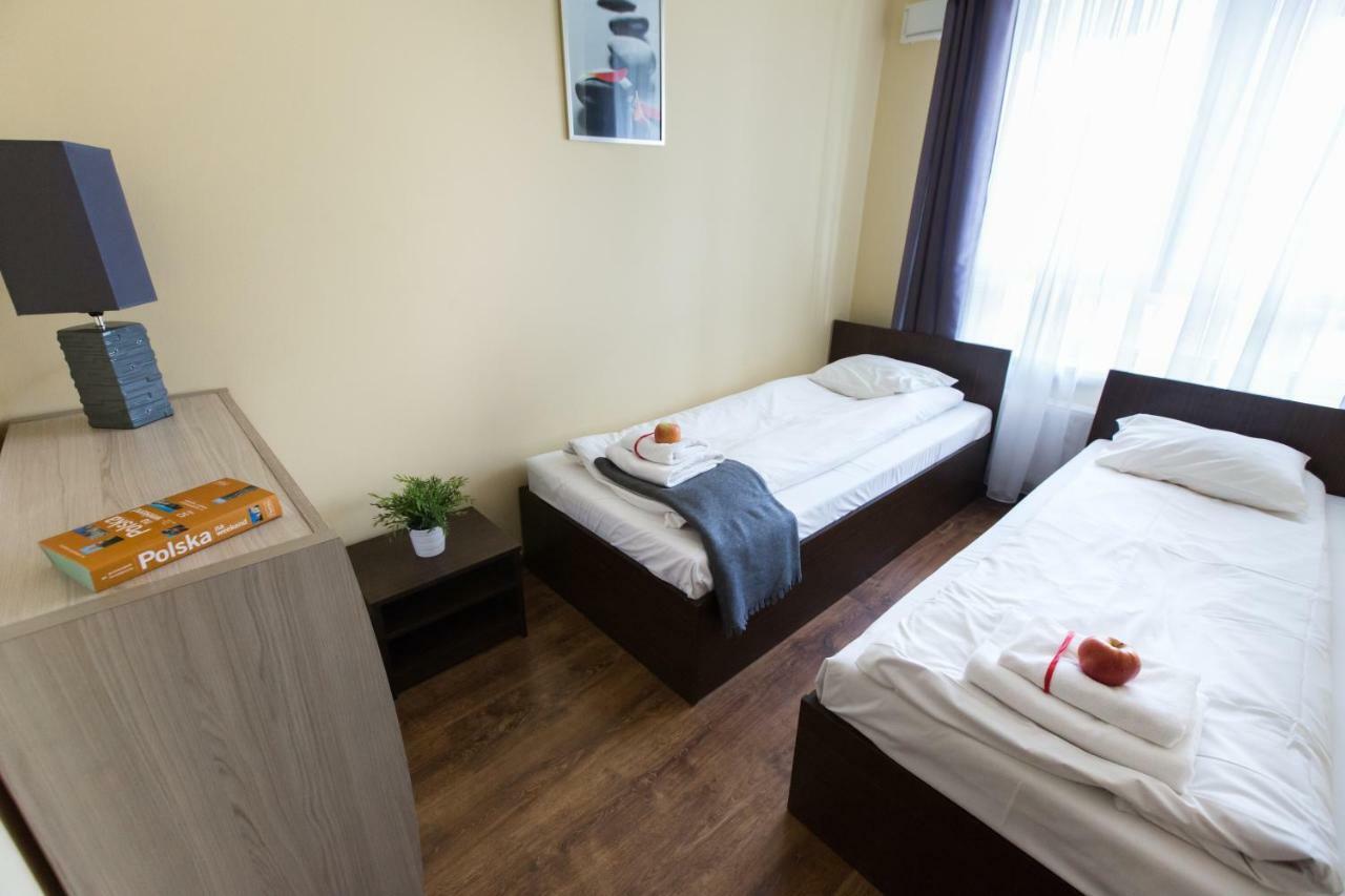 Pcd Aparthotel Ochota Варшава Екстериор снимка